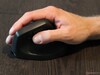 Tumknapparna och scrollhjulet är placerade nära varandra