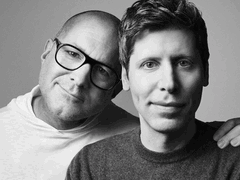 En bild av Jony Ive med Sam Altman som tillkännager OpenAI:s och Ios sammanslagning (bildkälla: OpenAI)