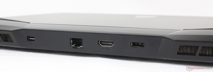 Bakåt: Mini-DisplayPort, 2,5 Gbps RJ-45, HDMI 2.0, AC-adapter
