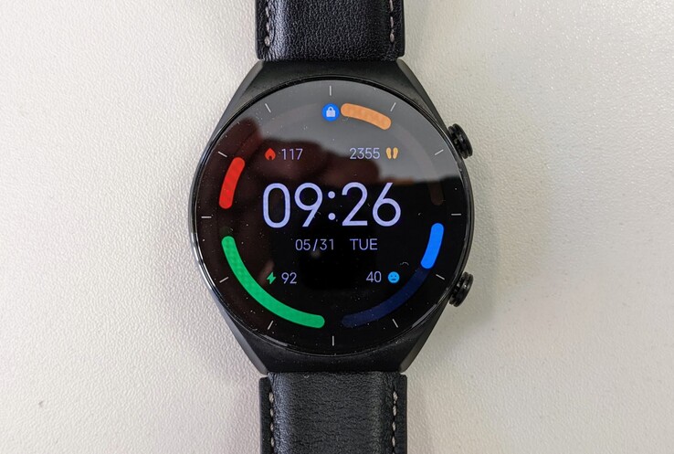 Skärmen på Xiaomi Watch S1 skyddas av safirglas.