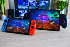 Nintendo Switch OLED vs. OneXplayer X1 Pro - Smurfarna 2. (Bildkälla: Marc Herter/ Notebookcheck)