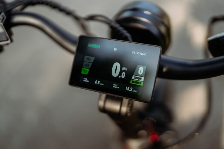 Velotric Triker e-trike har en 3,5-tums fullfärgad mittmonterad LCD-skärm (Bildkälla: Velotric)