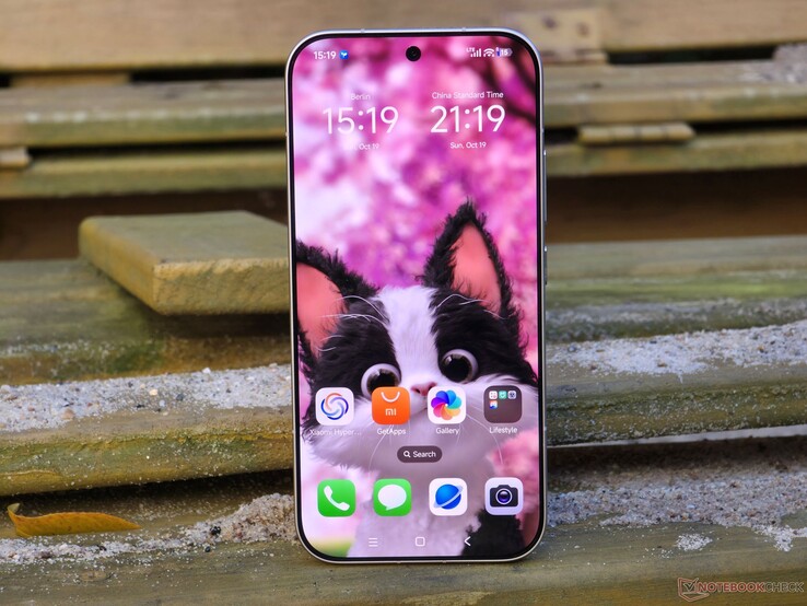 Xiaomi 17 HyperOS 3 smartphone recension