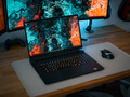 Alienware m17 R5 i en recension av den bärbara datorn: All-AMD gamer med stor potential, men drivrutinsproblem.