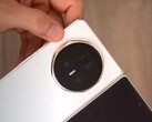 Vissa YouTubers testar redan Honor Magic V5. Jämförelser med Magic V3 och Oppo Find N5 ingår också. (Bildkälla: Tech Tablets)