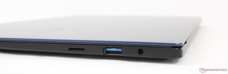 Just det: MicroSD-läsare, USB-A 3.2, 3,5 mm headset