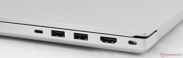 Right: Thunderbolt 3, 2x USB 3.1 Gen. 1 Type-A, HDMI 2.0b, Kensington Lock