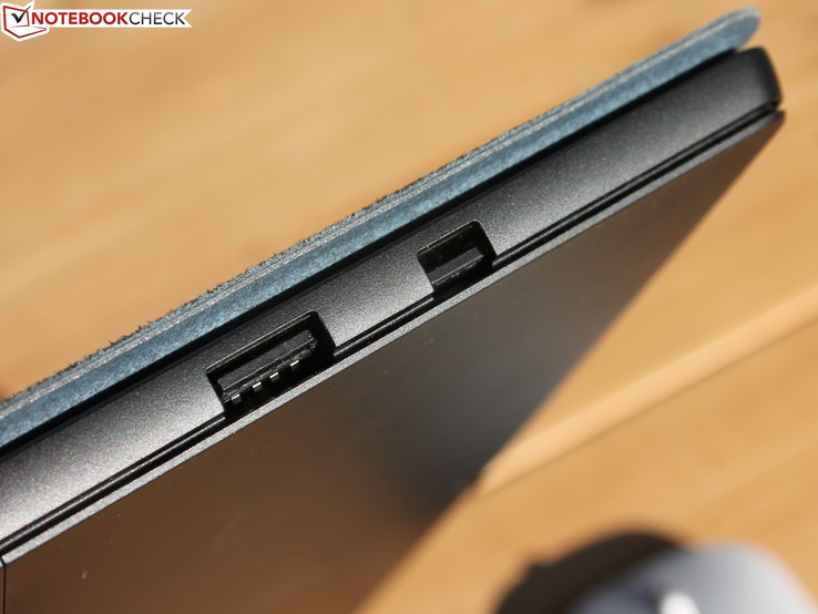 Surface Pro 6 har fortfarande ett magert portutbud med endast en USB 3.0 Gen 1 Typ A-port och en Mini DisplayPort.