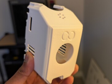 Vitt ASA-tryck med viss skevhet, men i övrigt ett rent tryck.