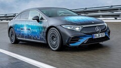 Solid-state-batteriet i denna EQS gör det möjligt att köra 620 mil på en laddning. (Bildkälla: Mercedes)