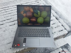 Lenovo IdeaPad 3 14 AMD, tillhandahålls av: