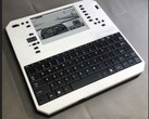 Evertop PC är en IBM XT-klon med upp till 500 timmars batteritid och solcellsladdning. (Bildkälla: ericjenott via Github)