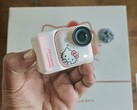 Actionkameran Insta360 Go Ultra Hello Kitty i begränsad upplaga har 200 minuters drifttid