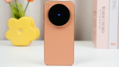 Den orange Vivo X500 Pro Max kommer att finnas som en global modell med ett större batteri än EU-versionen, enligt en återförsäljarannons i Hong Kong.