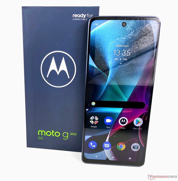 Motorola Moto G200 5G i recension