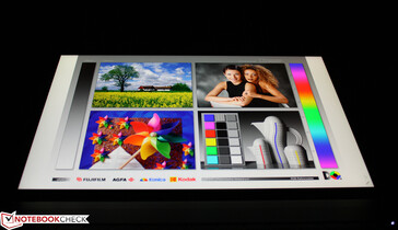 Visningsvinklar på Vivobook 13 Slates OLED-skärm