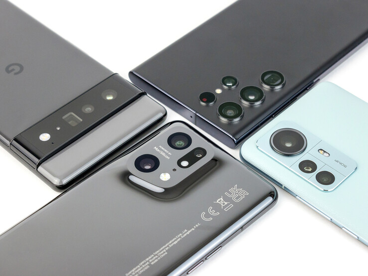 I vårt jämförelsetest: Google Pixel 6 Pro, Oppo Find X5 Pro, Samsung Galaxy S22 Ultra och Xiaomi 12 Pro. Testenheter tillhandahållna av Oppo, Samsung och Cyberport.