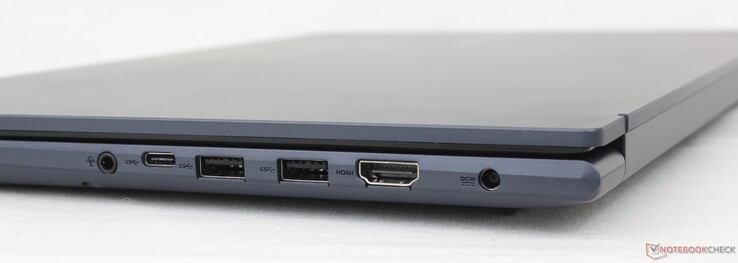 Höger: 3,5 mm headset, USB-C 3.2 Gen. 1, 2x USB-A 3.2 Gen. 1, HDMI 1.4, AC-adapter