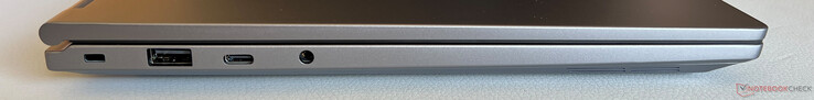 Vänster sida: Kensington NanoSaver, USB-A 2.0, USB-C 3.2 Gen.2 (10 Gbps, DisplayPort ALT mode 1.4a, strömförsörjning), 3,5 mm stereo