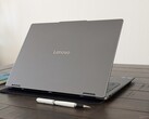Yoga 7 16ILL10 går lite varmare än förra årets Yoga 7 16IML9, men fördelarna överväger denna lilla nackdel (Bildkälla: Notebookcheck)