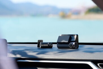 Den främre kameran 70mai A810S spelar in videor med upp till 4K  30 fps