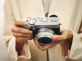 Fujifilm GFX100RF har en 102 MP mellanformatssensor i ett kompakt kamerahus. (Bildkälla: Fujifilm)