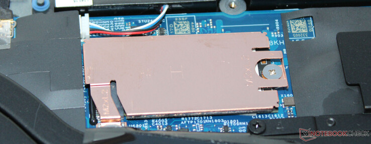 Systemdisken är en PCIe SSD och L15 har endast plats för SSD-enheter i M.2-2242-format, inte de vanligare M.2-2280-modellerna.