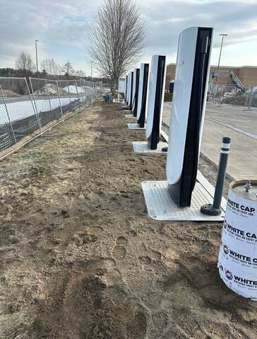 De första Superchargers som installerats utan att gjuta betong finns i Hooksett, NH