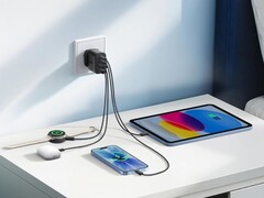 Ankers nya Zolo Charger (på bilden tillsammans med en surfplatta, en telefon och ytterligare två prylar) har släppts i Europa. (Bildkälla: Anker)