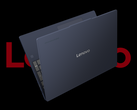 Lenovo Chromebook Plus i, avbildad mot en svart bakgrund med Lenovo-logotypen bakom. (Bildkälla: Lenovo - redigerad)