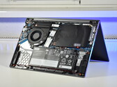 Lenovo ThinkBook 14 Gen 8 IAL, med bakstycket borttaget (bildkälla: Benjamin Herzig/Notebookcheck)