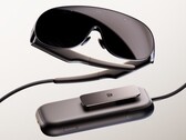 Meta VR-glasögonen levereras med ett anslutet batteripack som ger upp till tre timmars drifttid.